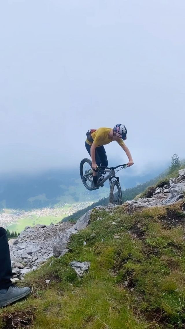 Biking hard in @davosklosters - #linkinbio 🥳