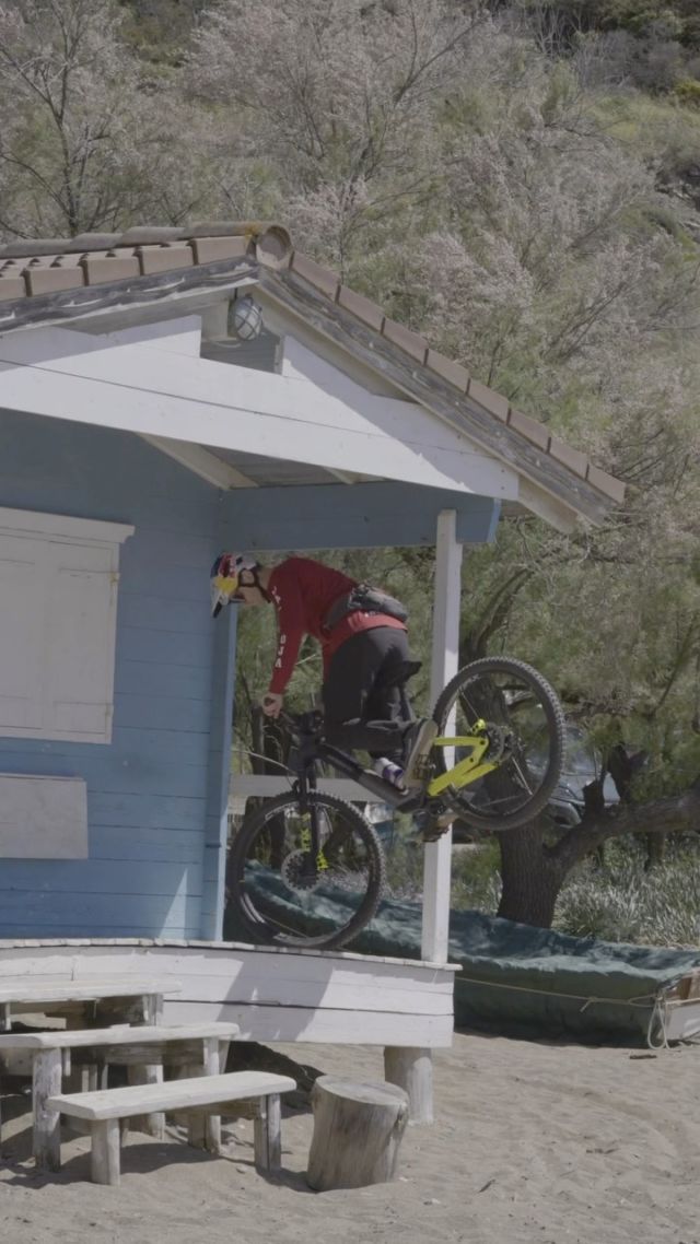 Morning dance on the @haibikeofficial #Lyke ⚡️ full edit 👉 #linkinbio
.
#haibike #weareeperformance #eperformance 
.
🎥 @martinbissig 
.
@evocsports @julbo_eyewear @kendatireseurope @magura_bicycle @malojaclothing @northwave_de @northwave_official @redbullaustria @srsuntour_inc @sqlab @oneupcomponents #worklessridemore #getoneup
.
#mountainbiking #mtb #mtblife #mtbenduro #enduromtb #hikeandbike #technicaltrails #singletrack #mountainbikelife  #trailriding #ridemoremtb #getoutandride #exploremore #offroadcycling #ebike #emtb